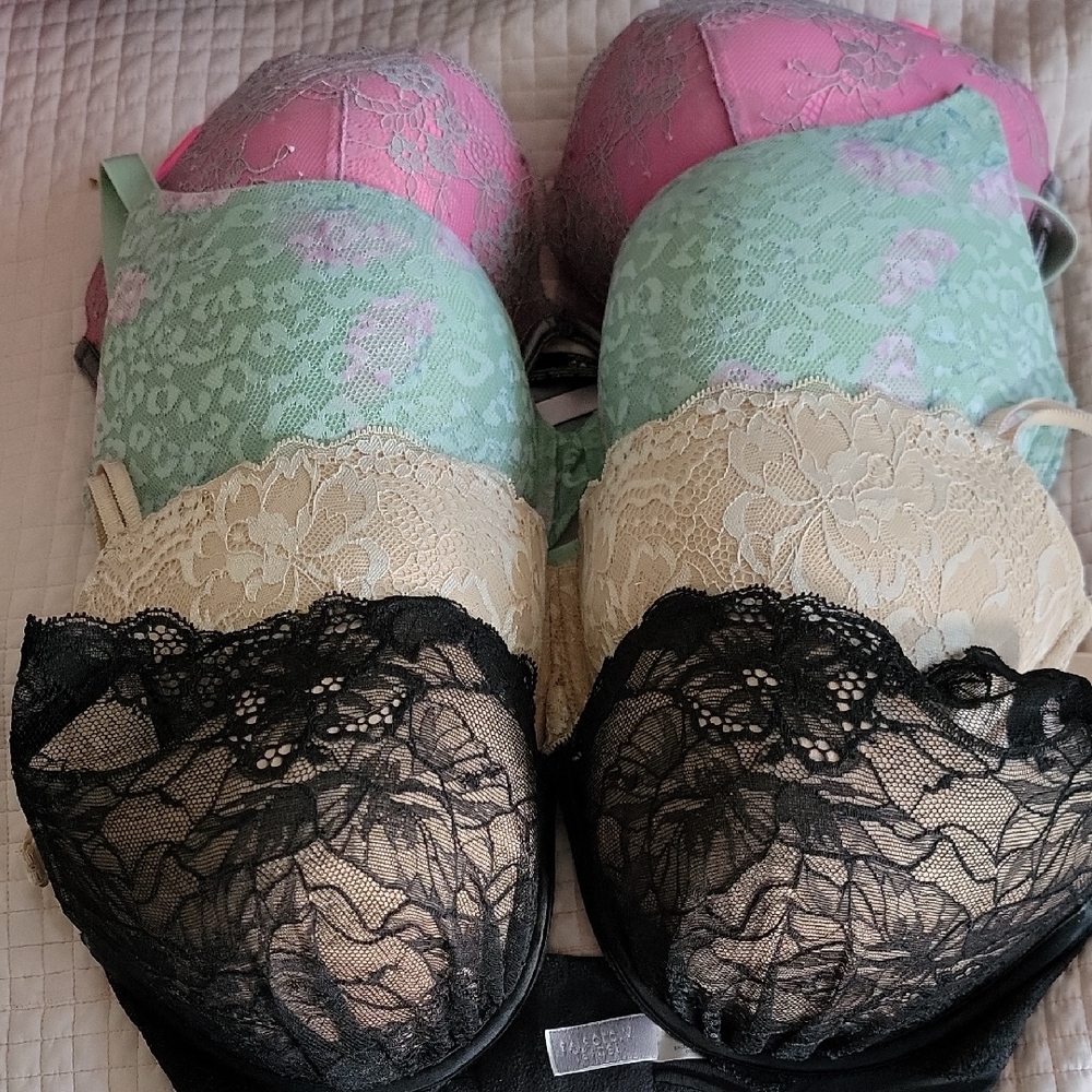 Set of 4 Victoria's Secret /PINK  Lace Bra Size 36DD